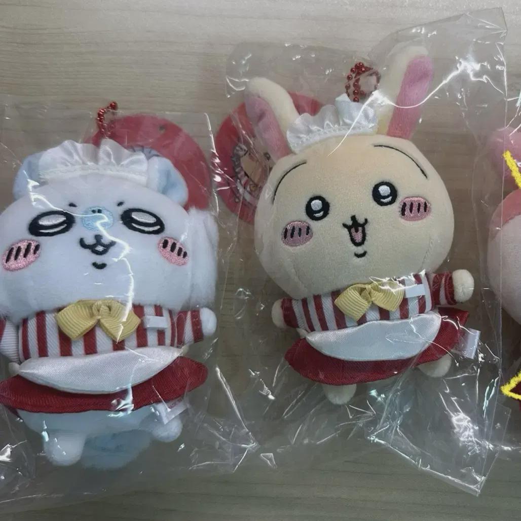 Чиикава Усаги Момонга Маскот Ресторана