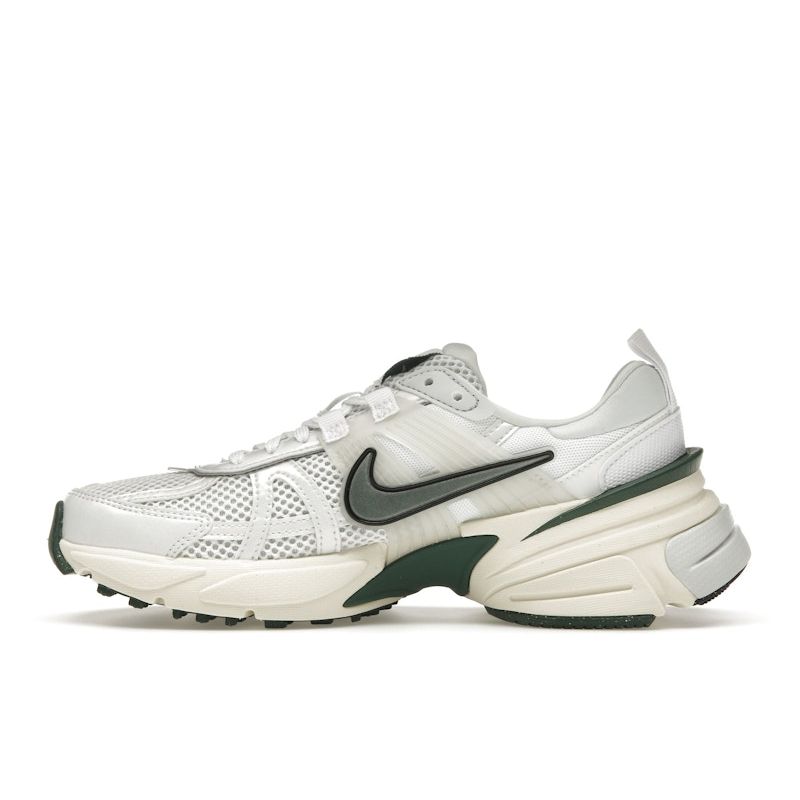 Женские кроссовки Nike V2K Run FD0736-101 EU 35.5 зелёный/белый